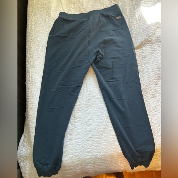 Figs Zamora Jogger Scrub Pants - Picture 3 of 3